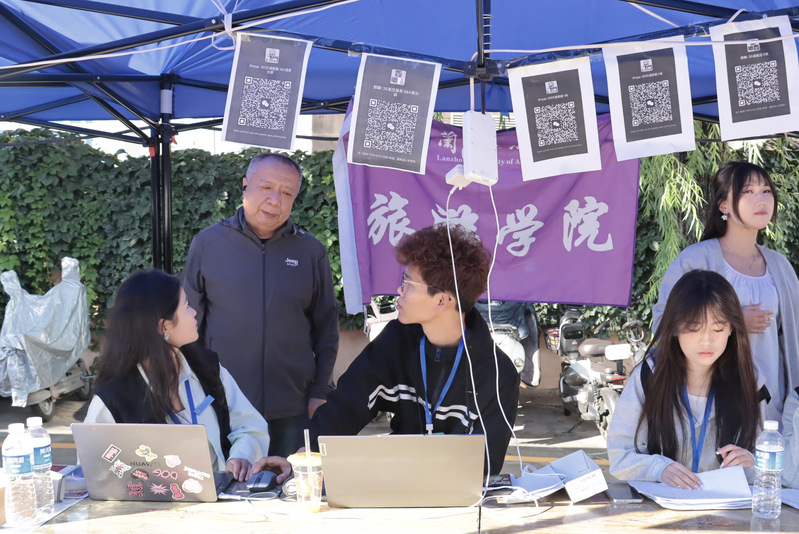 旅游学院圆满开展2025级迎新活动